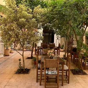  بيت شباب Laksour
